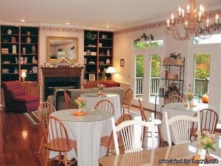 Garden Inn At Bee Rock Monterey Restaurant photo